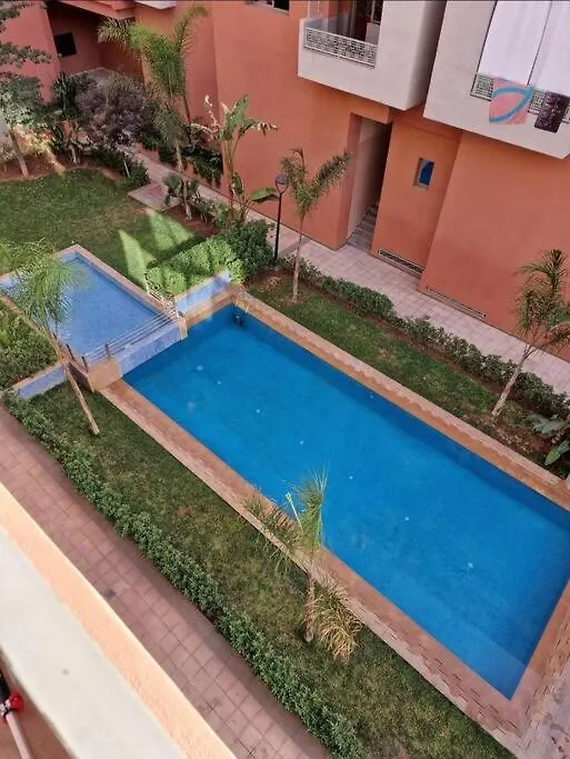 Residence Emeraude Avec Piscine 마라케시 아파트